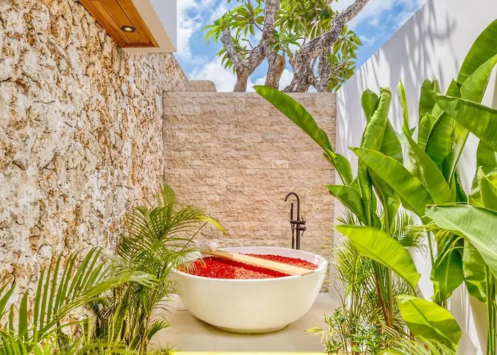 Villa Tango - New Luxurious 7bdr Prime Location Seminyak (Bali)