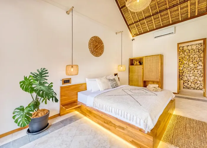 Tango - New Luxurious 7bdr Prime Location Seminyak (Bali)