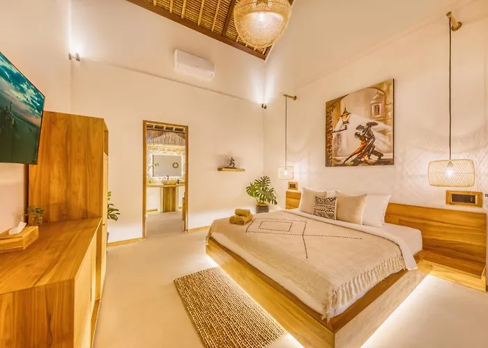 Villa Tango - New Luxurious 7bdr Prime Location Seminyak (Bali)